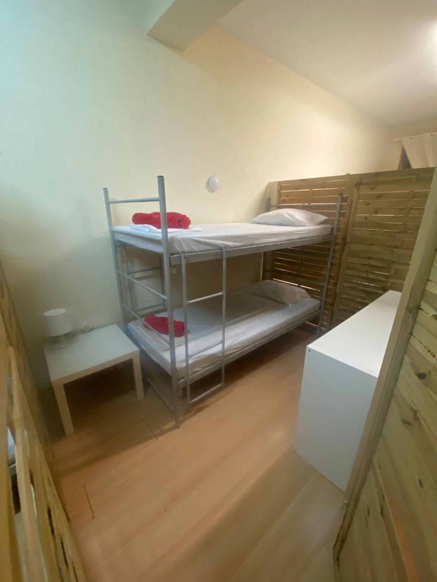 Garden Hostel Aradas Екстер'єр фото